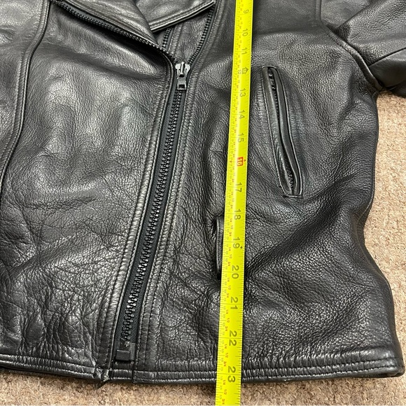 Leather Motorcycle 🏍️ Jacket - Picture 8 of 9